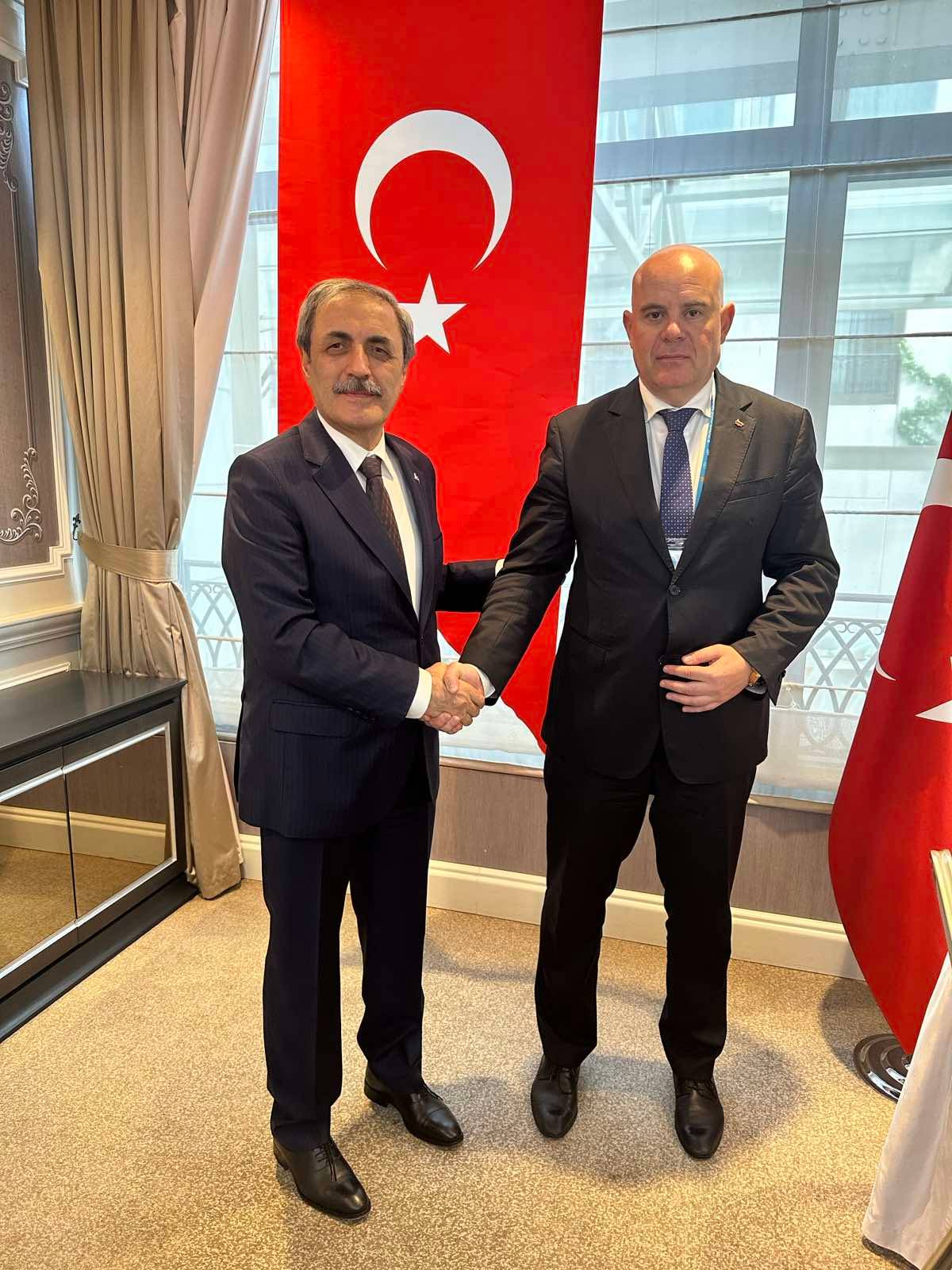  Иван Гешев на конференция в Истанбул 